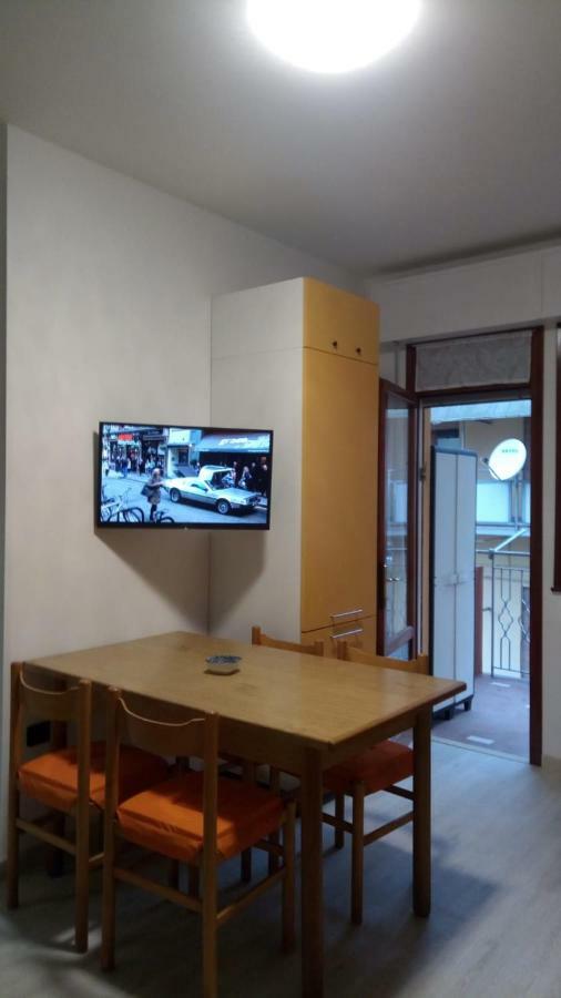 Appartamento Al Mare Lorella ซอตโตมารีนา ภายนอก รูปภาพ