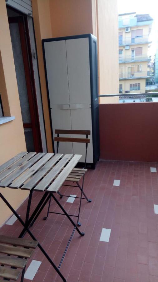 Appartamento Al Mare Lorella ซอตโตมารีนา ภายนอก รูปภาพ